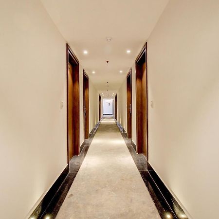 Super Townhouse Oak Aurelia Grand Hotel Lucknow Exterior photo